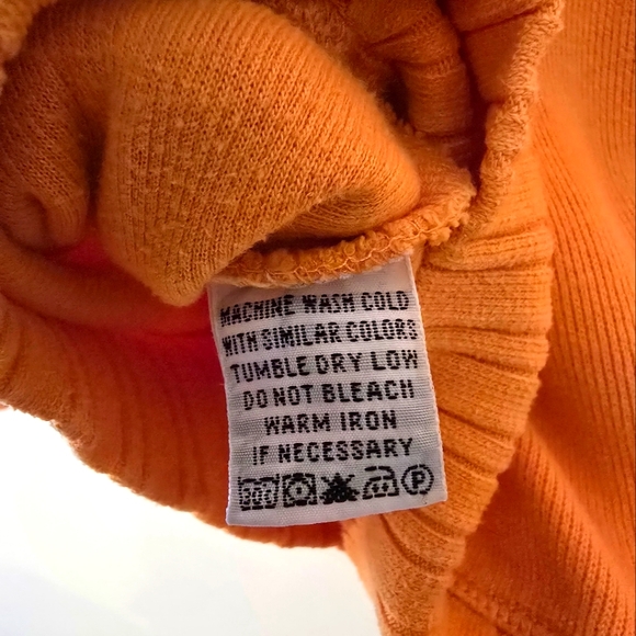 Tommy Bahama pull over sweater - Picture 8 of 11